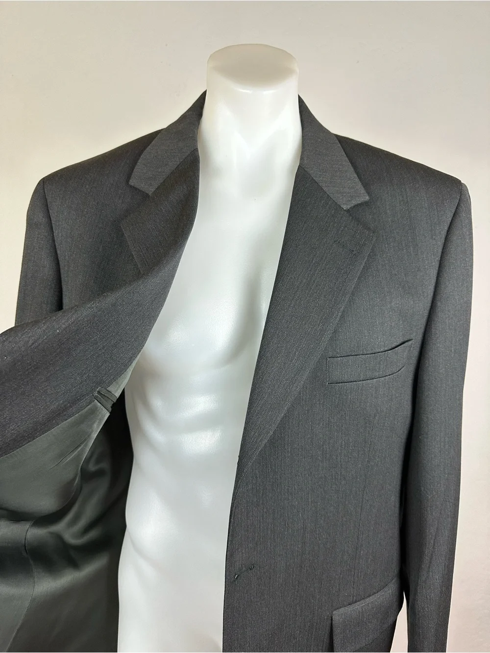 Brooks Brother’s Worsted Wool Blazer in Dark Charcoal